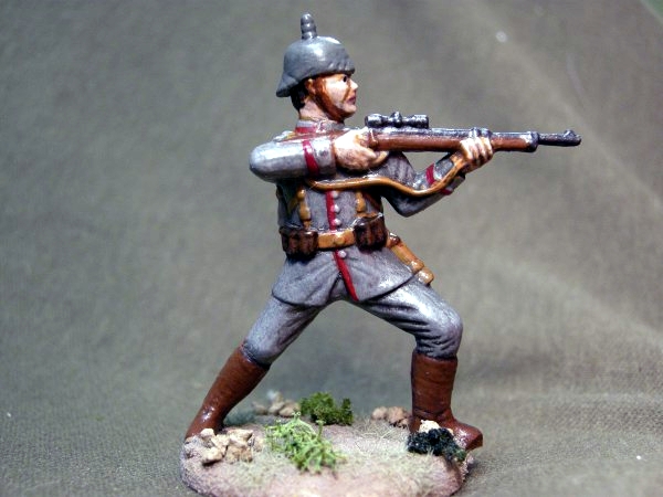 German Infantryman (Armies in Plastic, 54mm)
