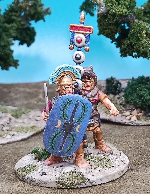 Ceasarian Hero Blue (28mm Wargames Factory)