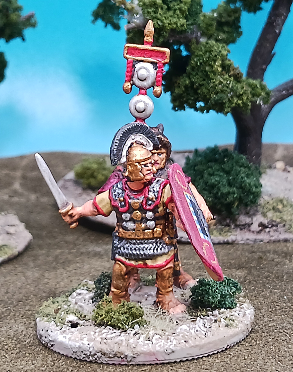 Ceasarian Hero Red (28mm Wargames Factory)