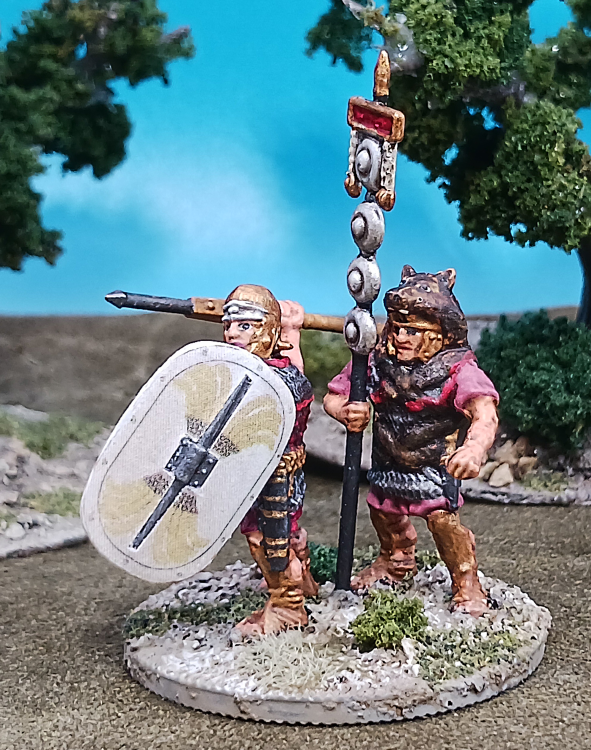 Ceasarian Hero White (28mm Wargames Factory)